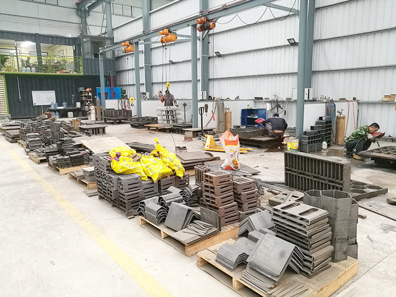 Усунення поширених проблем із вашою машиною для виробництва бетонних блоків: вичерпний посібник