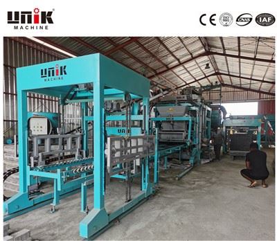 Повністю автоматична машина для виготовлення пустотілих блоків